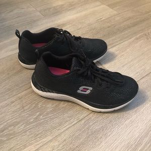 Skechers black shoes